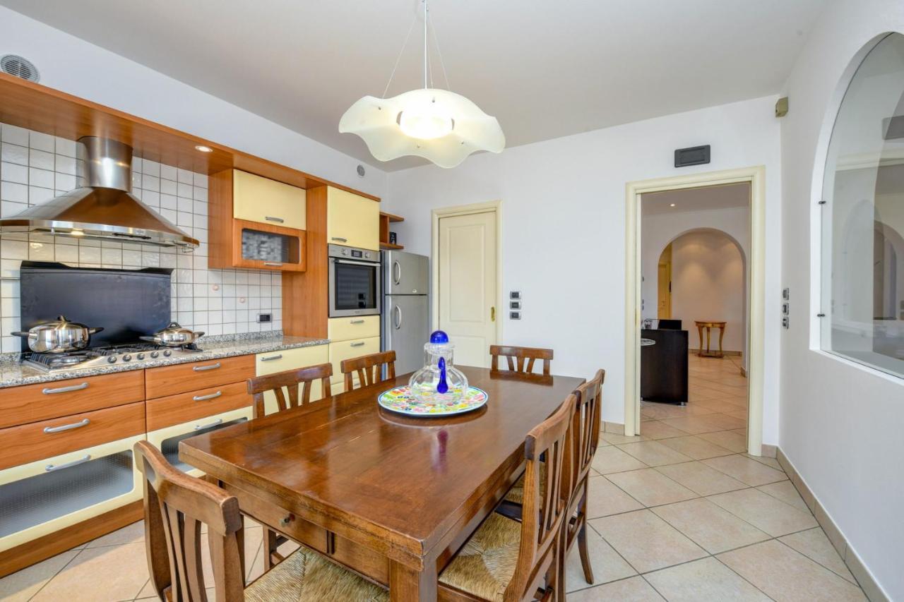 Villa Oleander Manerba del Garda Kültér fotó